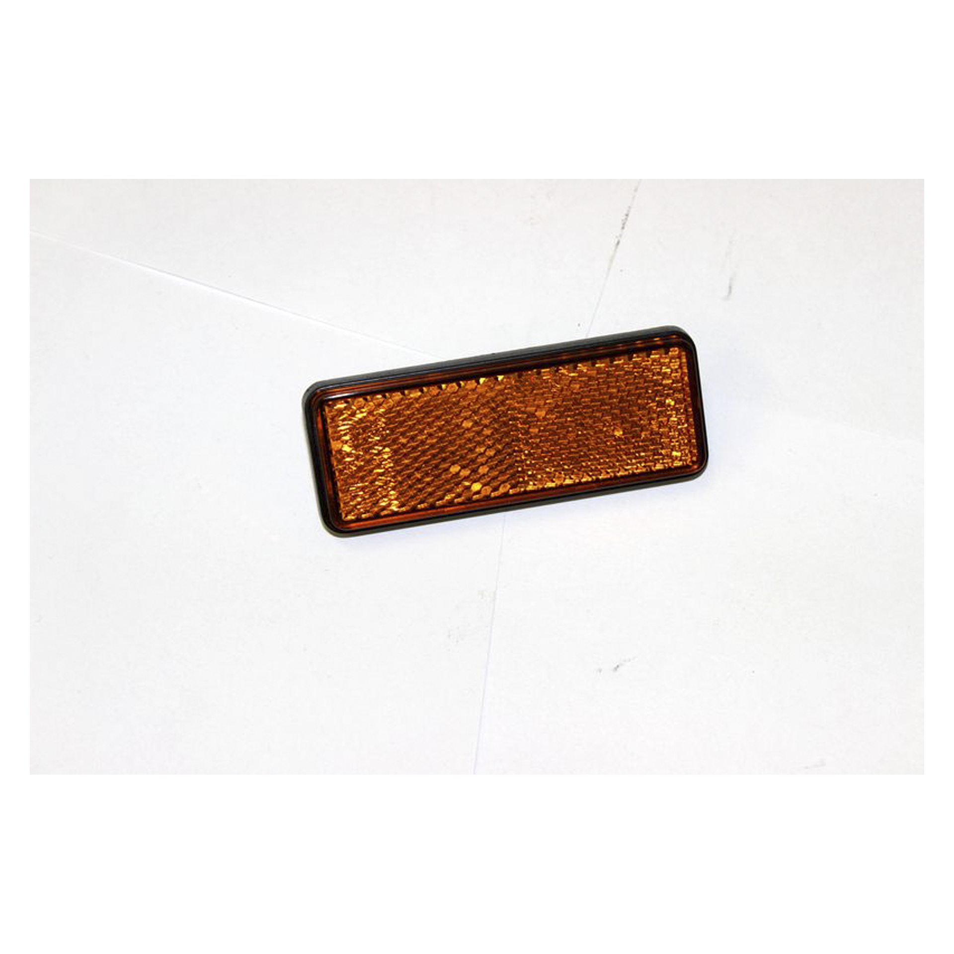REAR REFLECTOR REAR REFLECTOR