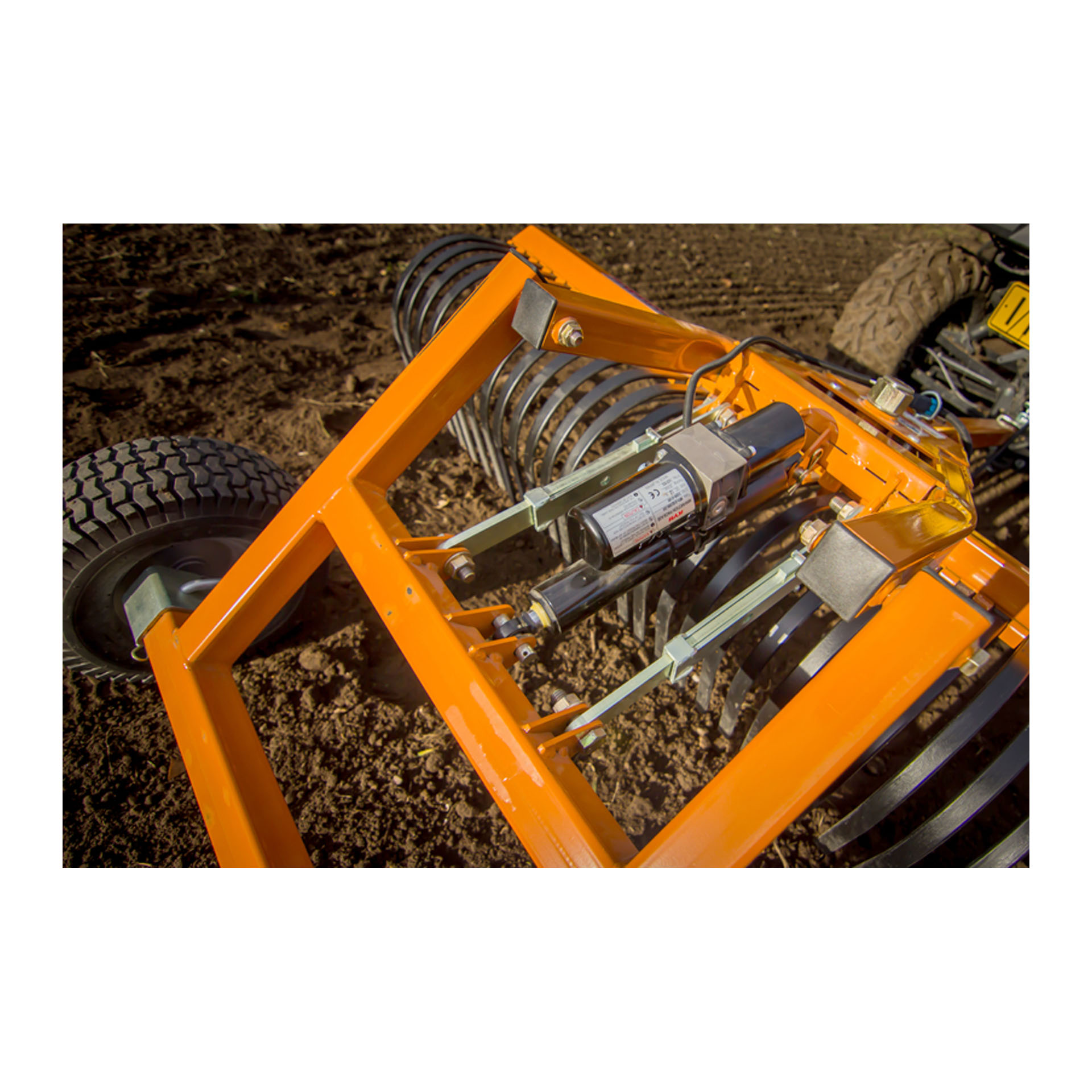UTV LANDSCAPE RAKE (QUADIVATOR 86900-72)